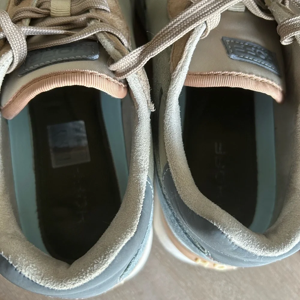 Hoff women’s sneakers size 10 - Picture 13 of 14